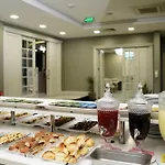 酒店 艾纳吉澳特尔酒店 3*