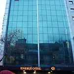 艾纳吉澳特尔酒店 3*